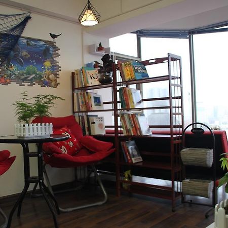 Kunming Cat Nest Female Youth Hostel Екстериор снимка